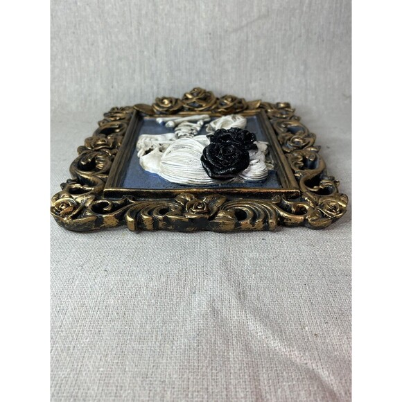 Halloween 3D Female Skeleton Victorian in Floral Gothic Frame Decor Skull Spooky - Picture 6 of 9